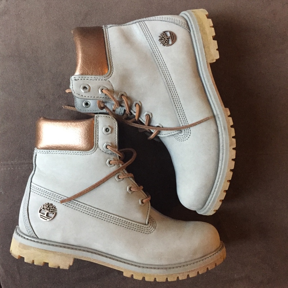 NWOT Rose Gold and Gray Timberland Boots